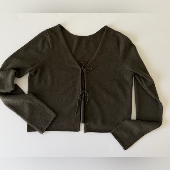 NakedCashmere Dark Olive Cashmere V-Neck Tie-Front Knit Sweater Cardigan Sz M - Picture 2 of 9